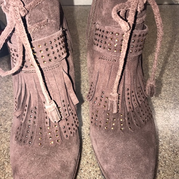 NWOT Volatile Brown Suede Fringe Wedge Platform Boots - Picture 12 of 12